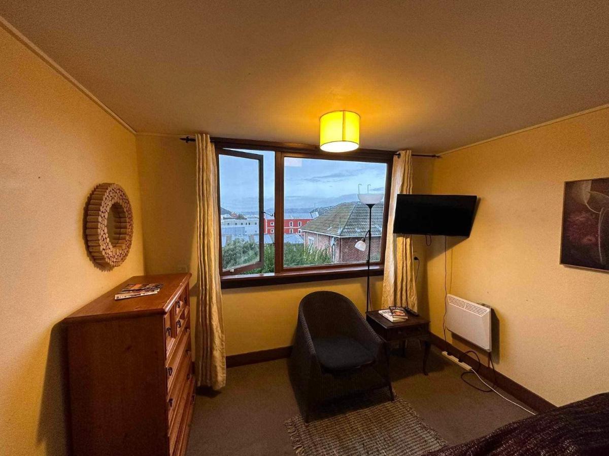Manor House Backpackers Vandrarhem Dunedin Exteriör bild